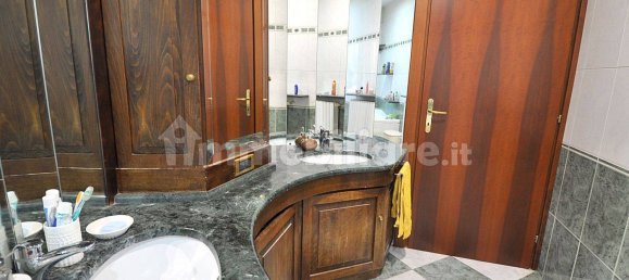 Villa de 5 habitaciónes en Inveruno, Italy No. 20351 23