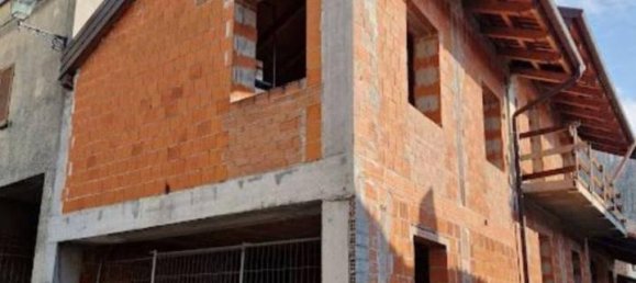 5 rooms House in Burolo, Italy No. 159592 7