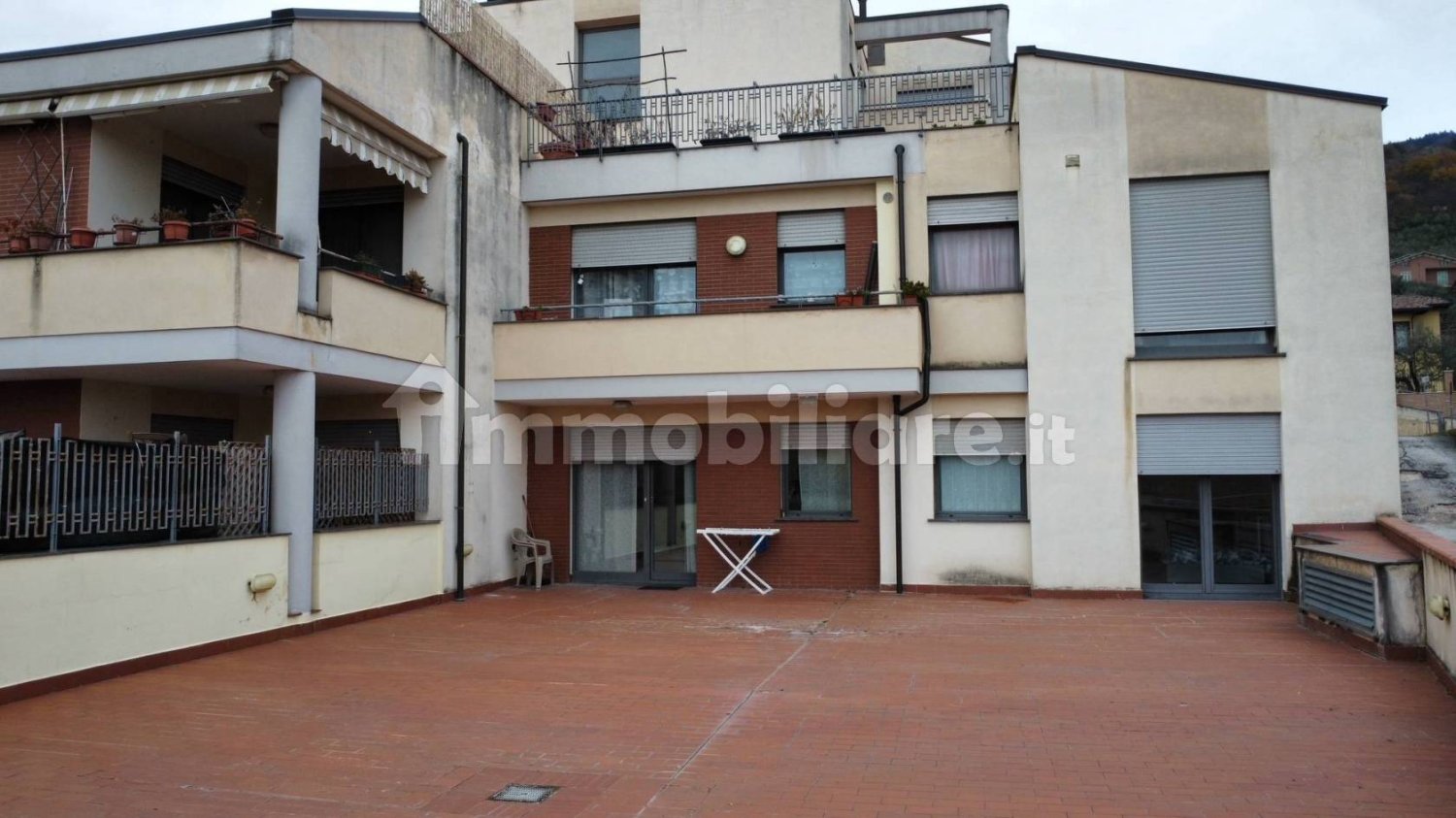 2 bedrooms Apartment in Gualdo Tadino, Italy No. 130559