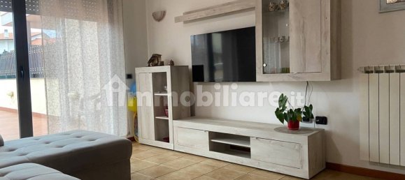 2 bedrooms Apartment in Gualdo Tadino, Italy No. 130559 10