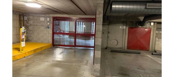 1 room Garage in Florence, Italy No. 254724 5