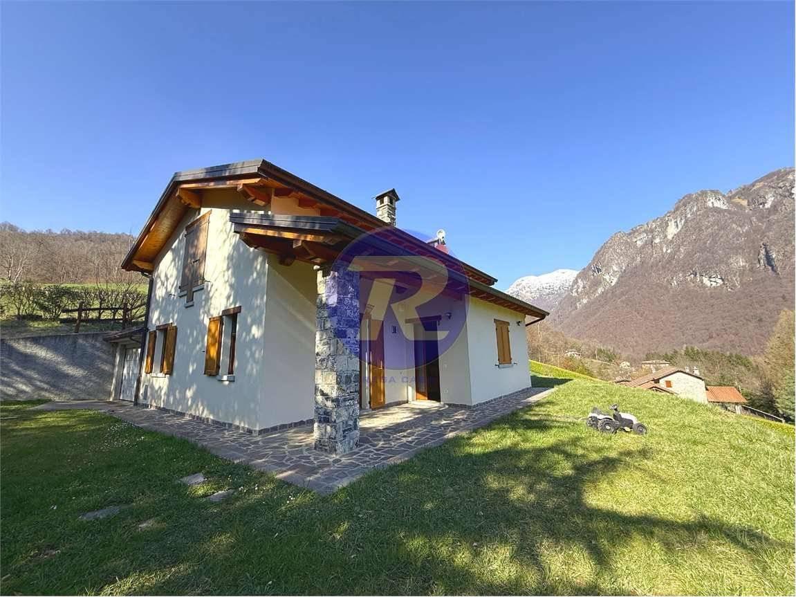 Вилла с 6 комнатами в Таледжо, Италия № 37257