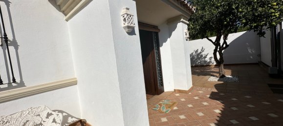 5 bedrooms Villa in Marbella, Spain No. 45960 37