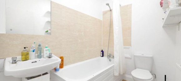 2 bedrooms Apartment in London, United Kingdom No. 12586 14
