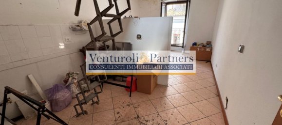  عقار تجاري في Desenzano del Garda, Italy 77متر مربع رقم 329825 12