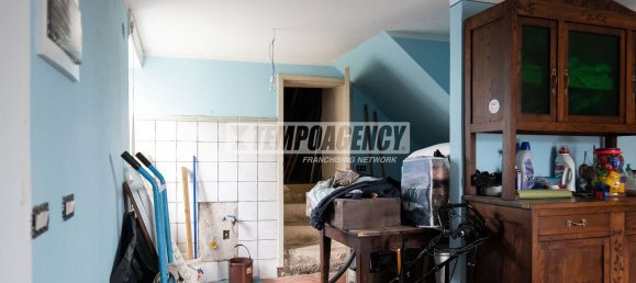 4 rooms Duplex in Pavullo nel Frignano, Italy No. 188298 3