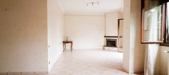 4 rooms Apartment in Rome, Italy No. 256960 6