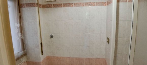 4 rooms Apartment in Rome, Italy No. 256960 2