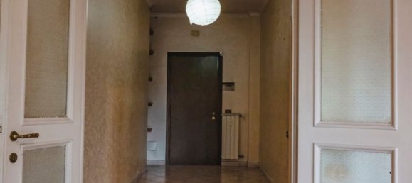 4 rooms Apartment in Rome, Italy No. 256960 10
