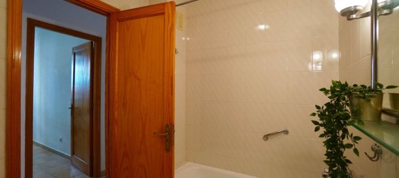 Apartamento de 3 dormitorios en Las Palmas De Gran Canaria, Spain No. 143161 16