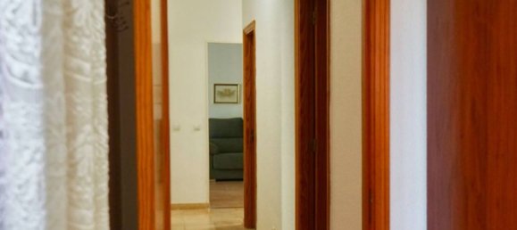 Apartamento de 3 dormitorios en Las Palmas De Gran Canaria, Spain No. 143161 23