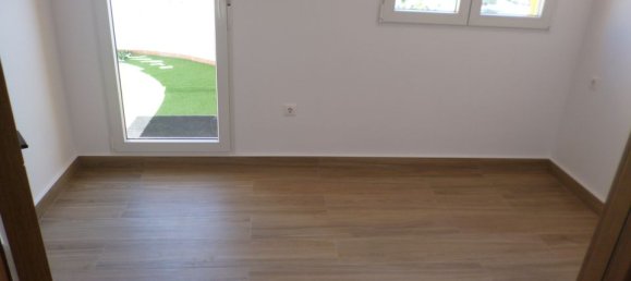 Villa de 4 dormitorios en Alicante, Spain No. 177084 11