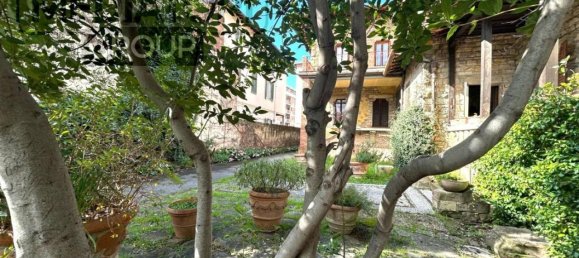 Casa de 13 habitaciónes en Florence, Italy No. 42300 6