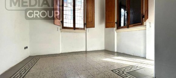 Casa de 13 habitaciónes en Florence, Italy No. 42300 33