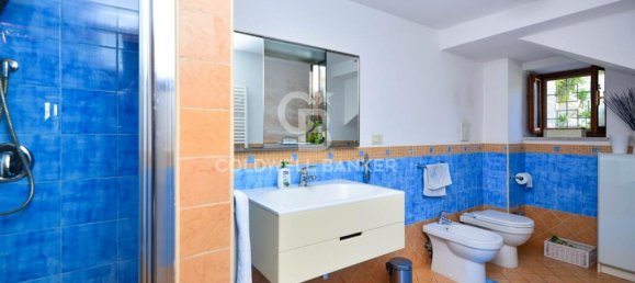 6 غرف نوم فيلا في Bari, Italy رقم 113779 5