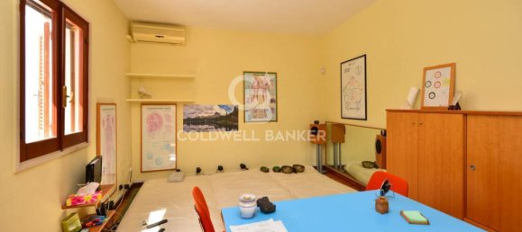 6 غرف نوم فيلا في Bari, Italy رقم 113779 17