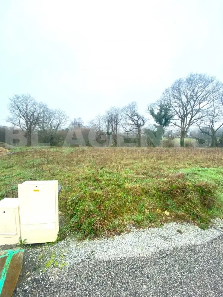 Grundstück in Questembert, France 265m², Nr. 287352