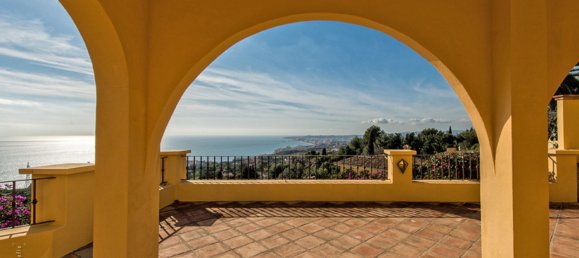 4 bedrooms Villa in Benalmadena, Spain No. 44311 6