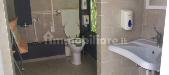Imóvel comercial de 3 divisões em Pontedera, Italy N.º 169031 15