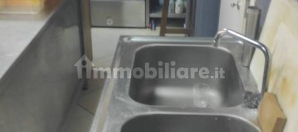 Imóvel comercial de 3 divisões em Pontedera, Italy N.º 169031 10