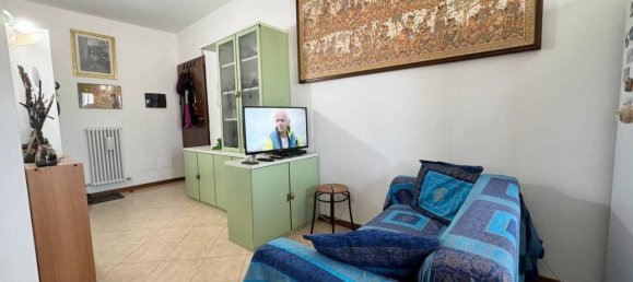 3 rooms Apartment in Torrile, Italy No. 37643 4