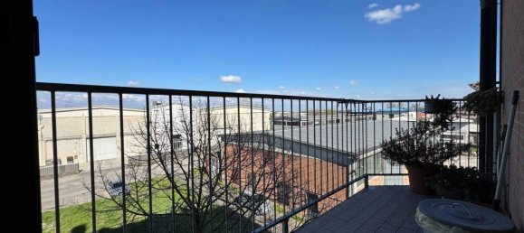 3 rooms Apartment in Torrile, Italy No. 37643 7