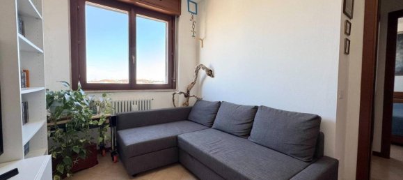 3 rooms Apartment in Torrile, Italy No. 37643 11