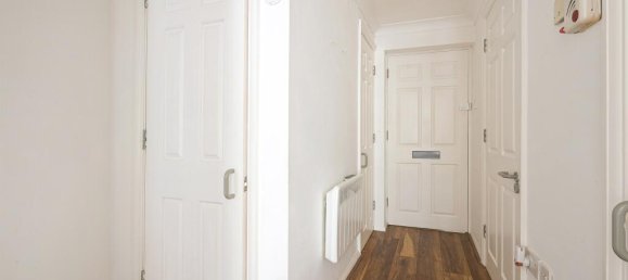 Apartamento T1 em Epsom, United Kingdom N.º 9775 2