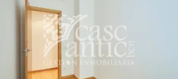 Apartamento T3 em Ciutat Vella, Spain N.º 174896 6