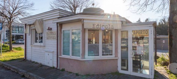 2 rooms Commercial property in San Giovanni in Marignano, Italy No. 55279 2