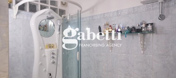 4 rooms Apartment in Rome, Italy No. 24365 27