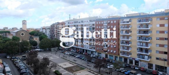 4 rooms Apartment in Rome, Italy No. 24365 10