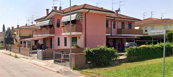 2 rooms Apartment in Fratta Polesine, Italy No. 53988 6