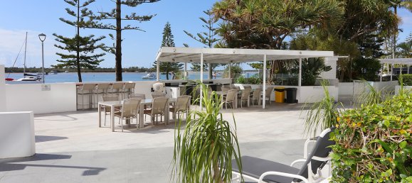 Квартира с 2 спальнями в Biggera Waters, Австралия № 301 11