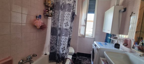 4 bedrooms Apartment in Genoa, Italy No. 332436 19