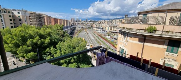 4 bedrooms Apartment in Genoa, Italy No. 332436 14