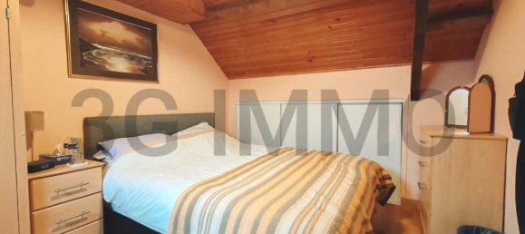 3 bedrooms House in Meneac, France No. 192488 5