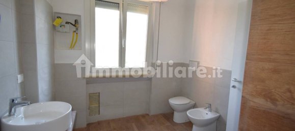 3 bedrooms Apartment in Parma, Italy No. 325768 25