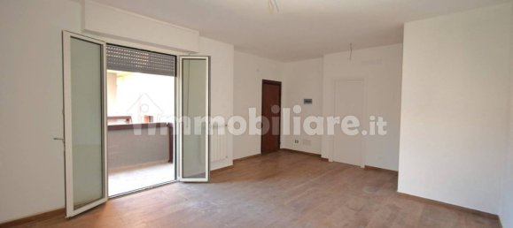 3 bedrooms Apartment in Parma, Italy No. 325768 6