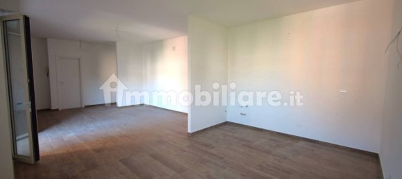 3 bedrooms Apartment in Parma, Italy No. 325768 7