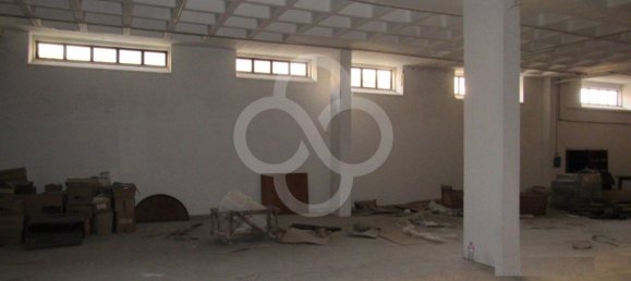 مستودع في Amadora, Portugal 3000متر مربع رقم 75964 4