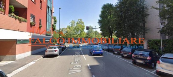 Коммерческая недвижимость 270м² в Сесто Сан Джованни, Италия № 372653 5