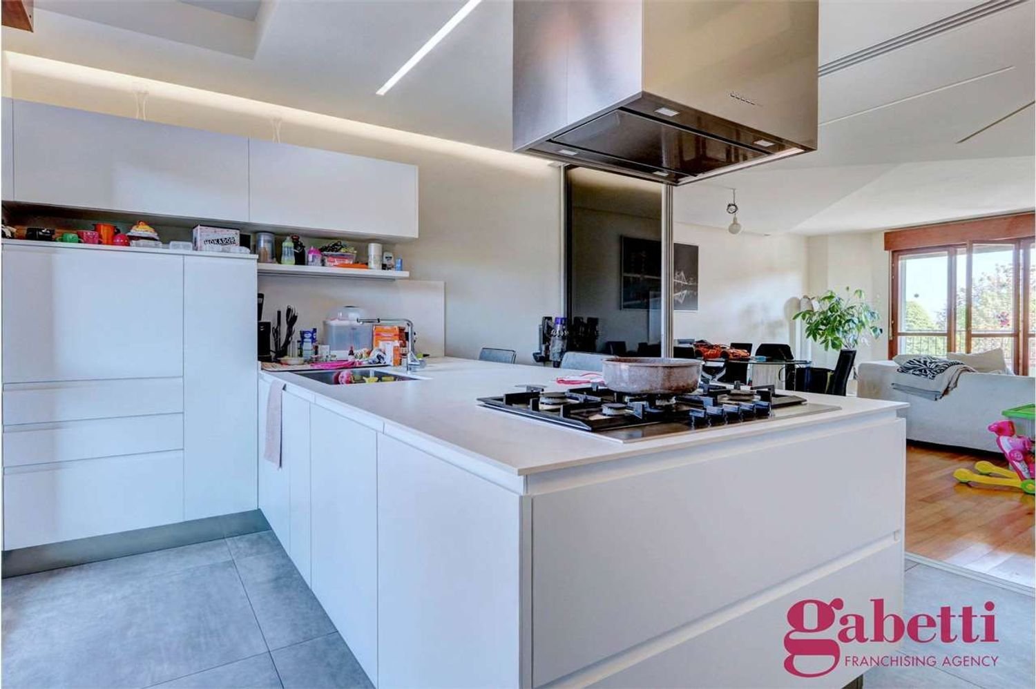 5 rooms Penthouse in Vignola, Italy No. 76489