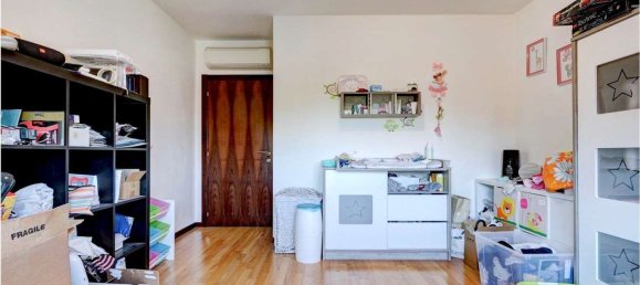 5 rooms Penthouse in Vignola, Italy No. 76489 9