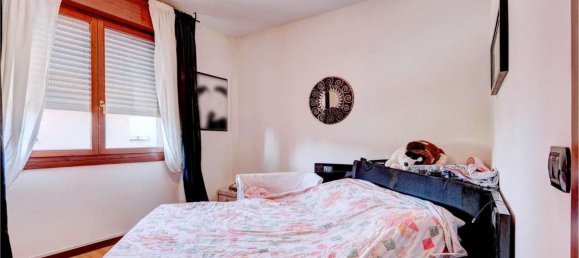 5 rooms Penthouse in Vignola, Italy No. 76489 8