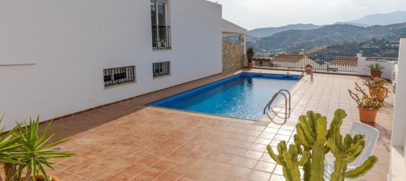 Casa de 2 dormitorios en Almuñécar, Spain No. 150790 6