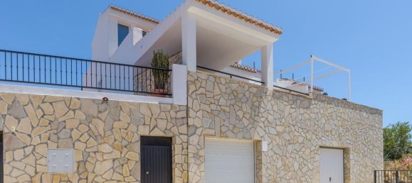 Casa de 2 dormitorios en Almuñécar, Spain No. 150790 3