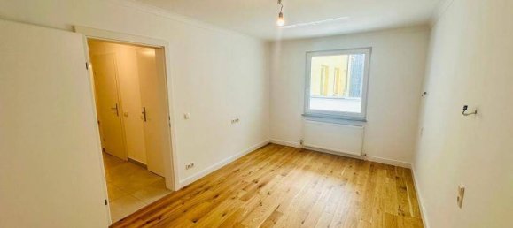 2-salle Appartement à Brigittenau, Austria No. 206447 3