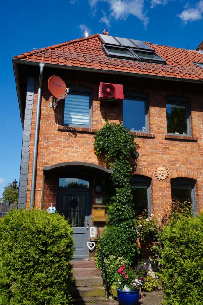 Таунхаус с 5 комнатами в Вольфенбюттель, Германия № 311306