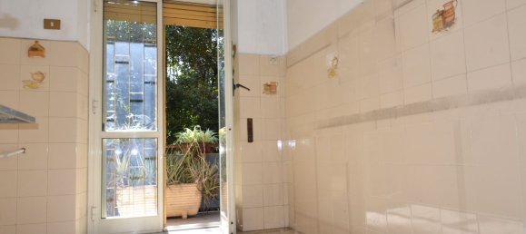 8 rooms Apartment in Rome, Italy No. 148703 39
